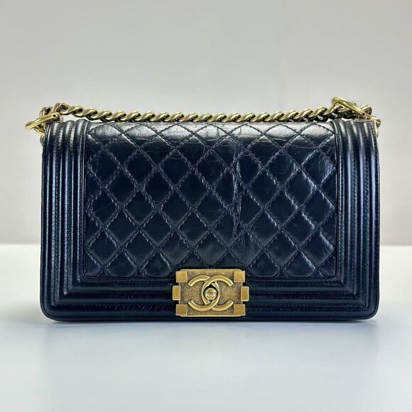 Chanel Black Calfskin Medium Boy Bag Shoulder Bag Crossbody - Picture 1 of 9